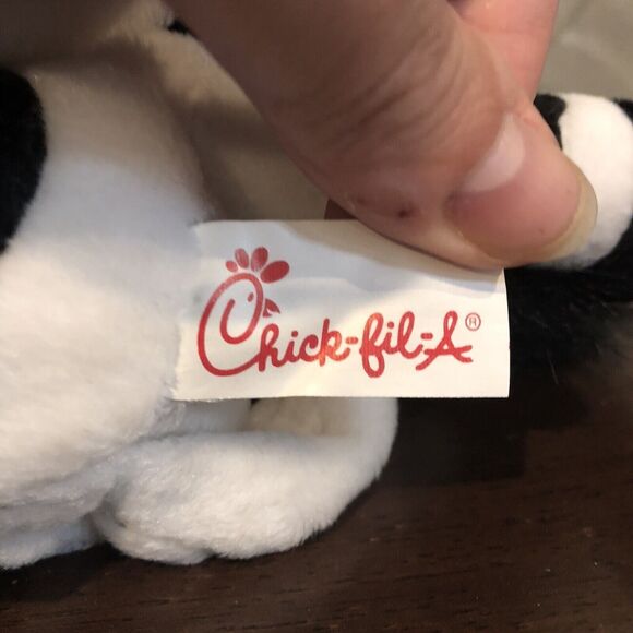 Chick-Fil-A Cow Plush Eat Mor Chikin More Chicken Stuffed Animal - Picture 9 of 11